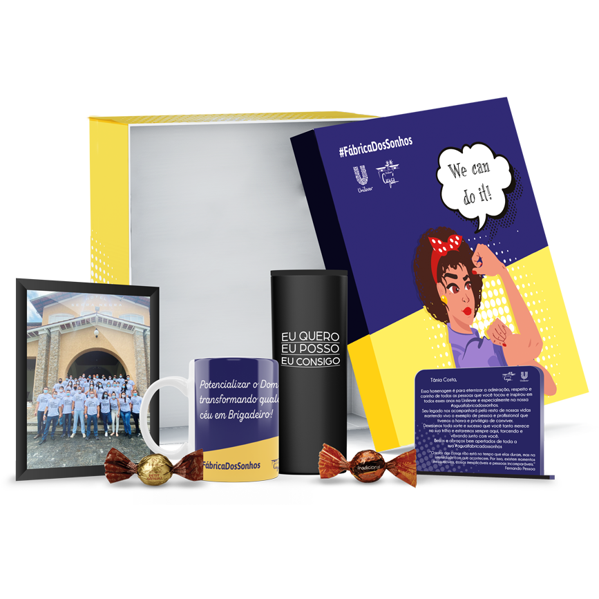 Kit com caixa personalizada, caneca e mais