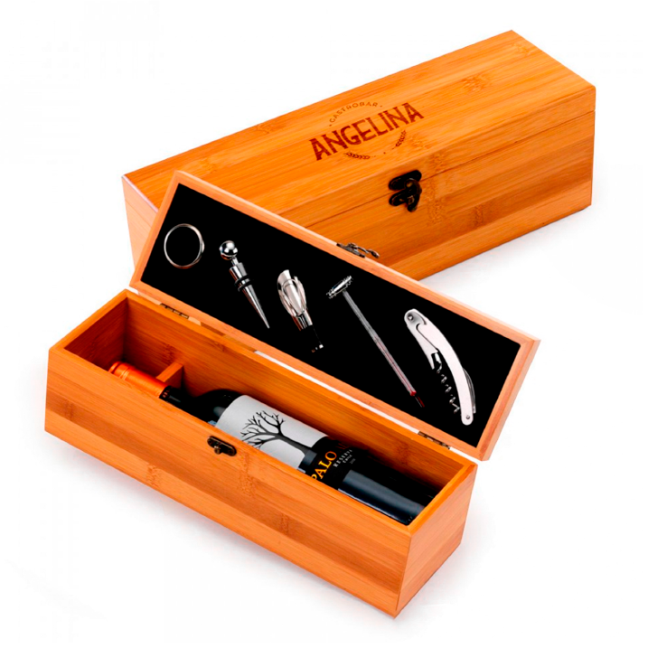 Caixa com kit de vinho personalizado