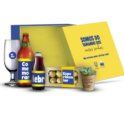 Kit com caixa e produtos personalizados