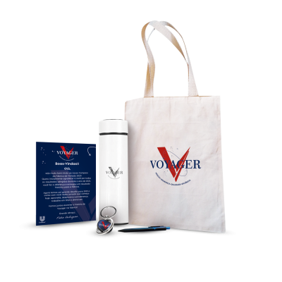 Kit com ecobag, garrafa, chaveiro e caneta personalizados