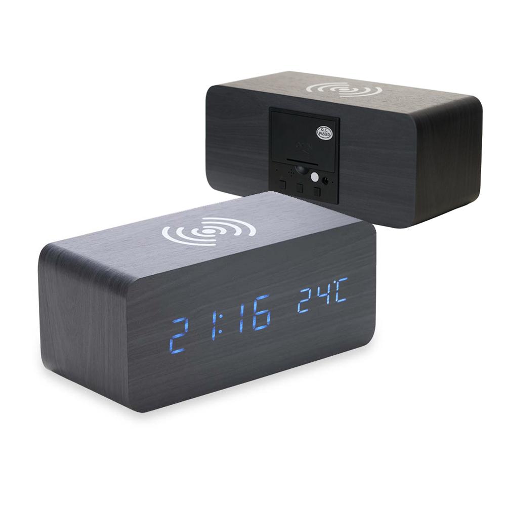 Relógio digital com carregamento por indução